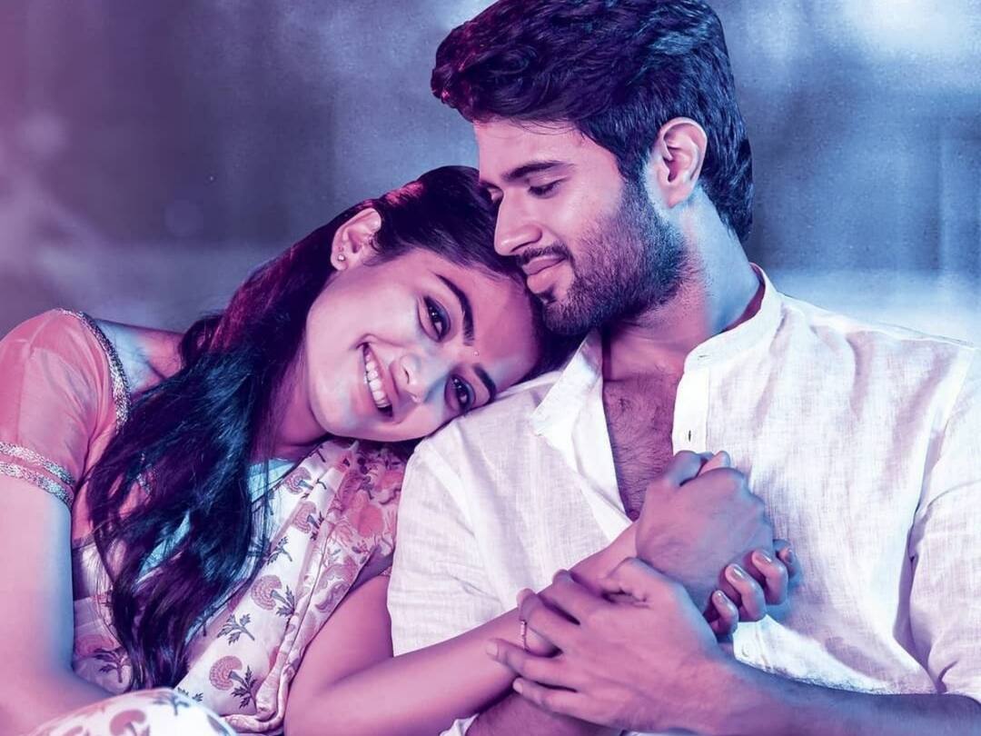 Vijay Devarakonda: రష్మికతో తనకున్న బంధం ఏంటో చెప్పేసిన విజయ్ దేవరకొండ! Vijay Devarakonda Comments on Relation with Rashmika Mandanna Vijay Devarakonda: రష్మికతో తనకున్న బంధం ఏంటో చెప్పేసిన విజయ్ దేవరకొండ!
