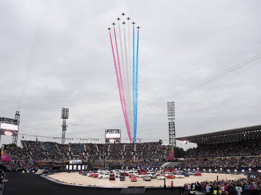 Commonwealth Games 2022 has started in Birmingham, England Commonwealth Games 2022: बर्मिंघम कॉमनवेल्थ गेम्स का रंगारंग आगाज, पीवी सिंधु ने की भारतीय दल की अगुवाई