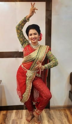 In Pics : मीराचा भन्नाट अंदाज, या स्माईलवर चाहते फिदा, म्हणाले...