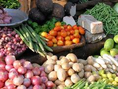 Vegetables Price List: விலையேறிய பீன்ஸ், கேரட்! இன்றைய காய்கறி விலை நிலவரம் இதுதான்..!