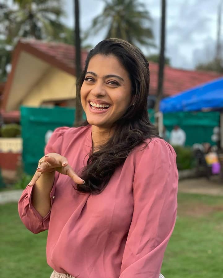 हंसने से लेकर कुछ सोचने तक, काजोल ने 7 तस्वीरों के जरिए अपने पूरे हफ्ते के मूड के बारे में बता दिया है.