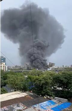 ਮੁੰਬਈ ਦੇ ਅੰਧੇਰੀ `ਚ ਲੱਗੀ ਭਿਆਨਕ ਅੱਗ, ਰਣਬੀਰ ਕਪੂਰ ਦੀ ਫ਼ਿਲਮ ਦਾ ਸੈੱਟ ਸੜ ਕੇ ਸੁਆਹ