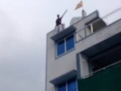 Indore News: नाले की जमीन के विवाद में पुलिस के सामने किसान ने लगाई फांसी, अस्पताल में हालत गंभीर