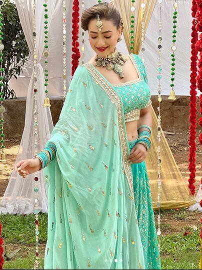 Madalsa Sharma Photos: ਸਟਾਰ ਪਲੱਸ ਦਾ ਮਸ਼ਹੂਰ ਸ਼ੋਅ ਅਨੁਪਮਾ ਇਨ੍ਹੀਂ ਦਿਨੀਂ ਕਾਫੀ ਲਾਈਮਲਾਈਟ 'ਚ ਹੈ। ਇਸ ਸ਼ੋਅ 'ਚ ਮਦਾਲਸਾ ਸ਼ਰਮਾ ਨੇ ਕਾਵਿਆ ਦਾ ਕਿਰਦਾਰ ਨਿਭਾ ਕੇ ਘਰ-ਘਰ 'ਚ ਦਬਦਬਾ ਬਣਾਇਆ ਹੋਇਆ ਹੈ।