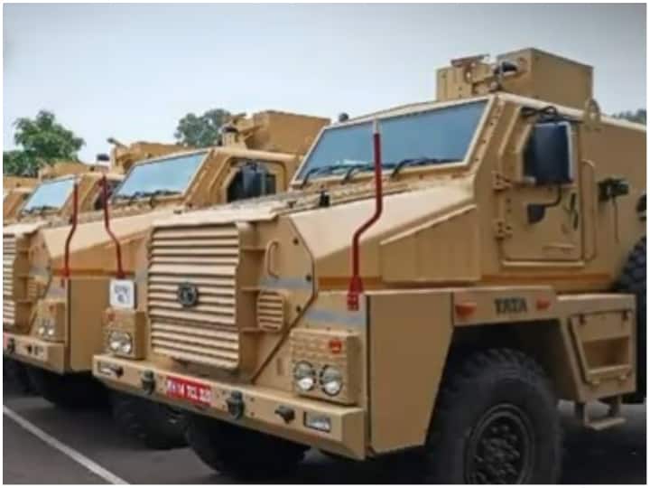 Indian Army new Infantry Protected Mobility Vehicle in Ladakh to take on Chinese transgressions Indian Army: लद्दाख में बढ़ी भारतीय सेना की ताकत, चीनी अतिक्रमण से निपटने के लिए मिले नए लड़ाकू वाहन 