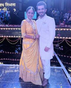 Anuj ਨੂੰ ਛੱਡ ਕੇ Arjun Bijlani ਨਾਲ ਰੋਮਾਂਸ ਕਰਦੀ ਨਜ਼ਰ ਆਈ Rupali Ganguly, ਜਾਣੋ ਕੀ ਹੈ ਪੂਰਾ ਮਾਮਲਾ