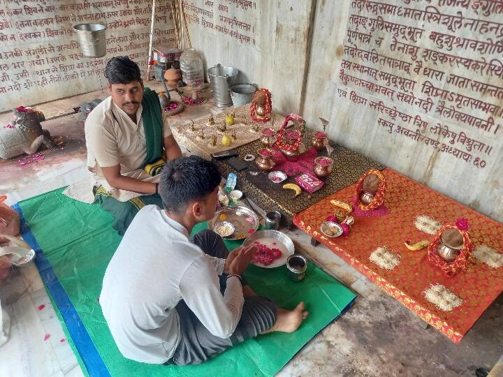 Madhya Pradesh After 30 years Nag Panchami 2022 in Shiva Yoga worship of Lord Shiva Kaal Sarp Dosh Upay ANN Nag Panchami 2022: 30 साल बाद शिवयोग में पड़ रही है नाग पंचमी, इस तरह पूजा करने से बदल सकती है तकदीर