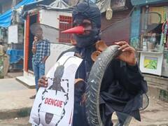 पावसाळ्यातील आरोग्याबाबत तरुणाची अनोख्या पद्धतीने जनजागृती, पाहा फोटो