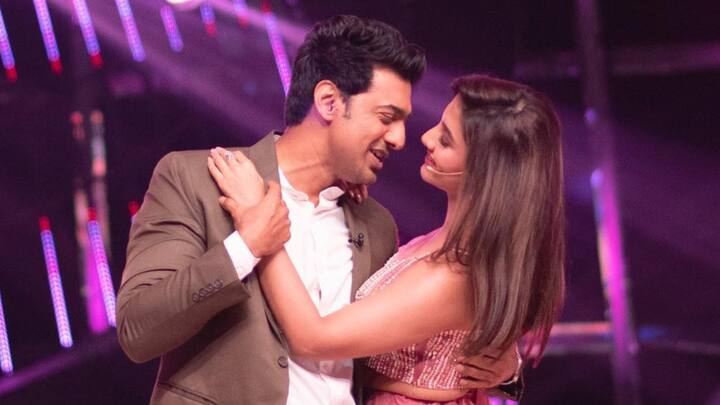 ফের একবার নাচের মঞ্চে লড়াই, তবে সঙ্গে প্রচুর নতুন চমক। তবে এবার বিচারকের ভূমিকা থেকে শুরু করে মেন্টর, সবার নামেই ছিল চমক।