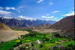 IRCTC Tour Package: સુંદર પહાડો વચ્ચે ફ્રેન્ડ્સ સાથે મસ્તી કરવાનો મોકો આપી રહ્યું છે IRCTC, જાણો લેહ-લદાખ ફરવાનો કેટલો થશે ખર્ચ