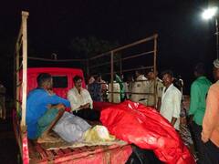 Janjgir Champa News: श्मशान में दो पक्ष आमने सामने, जलती चिता पर पानी डालकर शव निकाला बाहर, सरपंच समेत 9 गिरफ्तार