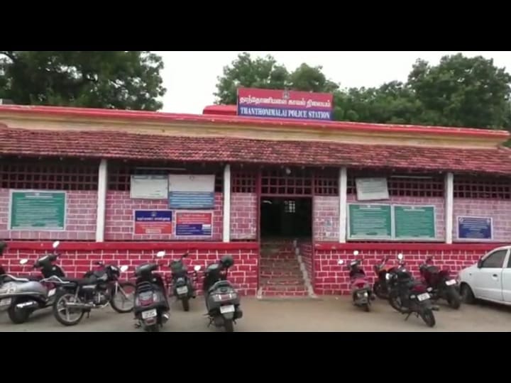 கரூரில்  அதிமுக வழக்கறிஞர் வீட்டின் முகப்பு விளக்கு சேதம் - சிசிடிவியில் சிக்கிய சக வழக்கறிஞர் கைது