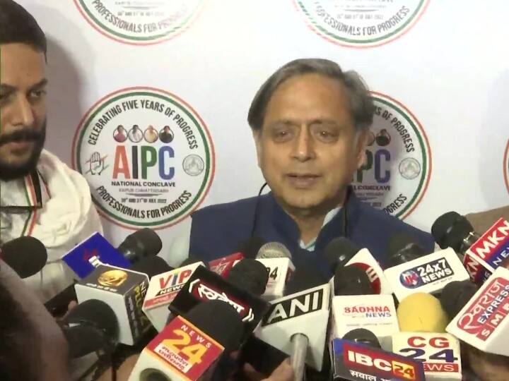 Congress President Election Candidate Shashi Tharoor will Campaign in Chennai on 6 October AICC Election: कांग्रेस अध्यक्ष पद के उम्मीदवार शशि थरूर अब चेन्नई में करेंगे प्रचार, नामांकन वापस लेने से किया था इनकार