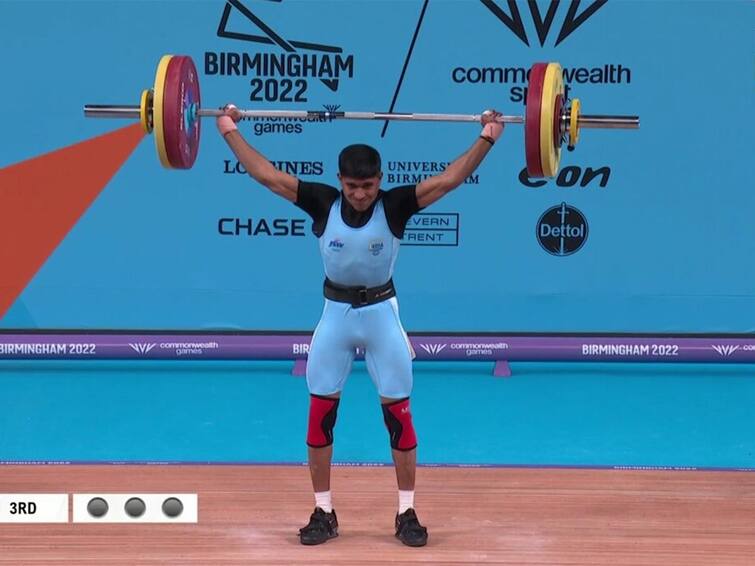 Sanket Sargar Wins 1st Silver Medal for India CWG 2022 Weightlifting મોટા સમાચાર  : કોમનવેલ્થ ગેમ્સમાં ભારતને મળ્યો પ્રથમ મેડલ, વેઇટ લિફ્ટિંગમાં સંકેત સરગરે મેળવ્યો સિલ્વર મેડલ