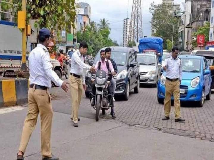Mumbai Police Issued traffic advisory for Dahi Handi Celebration on 19 August Mumbai Traffic Diversion: मुंबई में आज दही हांडी उत्सव के मद्देनजर ट्रैफिक पुलिस ने जारी की एडवाइजरी, इन रूट्स पर जानें से बचें