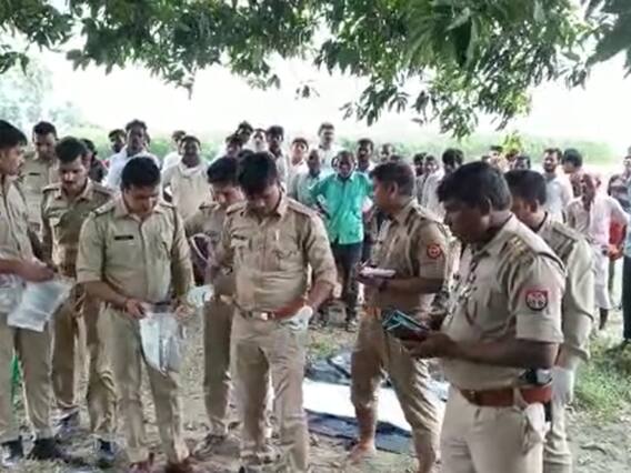 Etawah News: जमीन बेचने पर गुस्साए भाई ने खरीदार की फावड़े से कर दी हत्या, पुलिस ने किया गिरफ्तार Etawah News: जमीन बेचने पर गुस्साए भाई ने खरीदार की फावड़े से कर दी हत्या, पुलिस ने किया गिरफ्तार