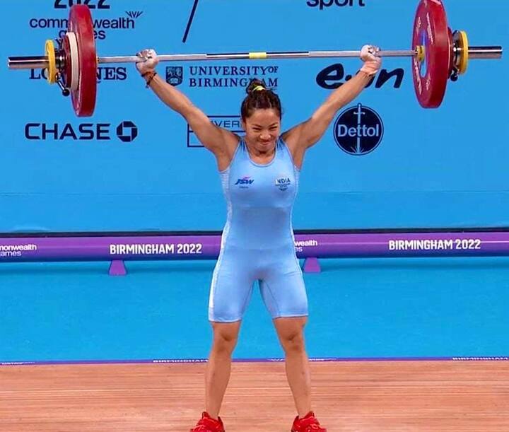 વેઇટ લિફ્ટિંગમાં મીરાબાઈ ચાનુએ વિમેન્સ 49 kg કેટેગરીમાં ગોલ્ડ મેડલ જીત્યો.