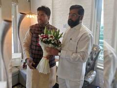 Maharashtra Politics: शिवसेना प्रमुख उद्धव ठाकरे का घट रहा है सियासी कुनबा, पूर्व मंत्री अर्जुन खोतकर शिंदे गुट में शामिल