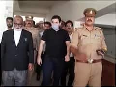 UP: बाहुबली अतीक अहमद के छोटे बेटे अली अहमद ने कोर्ट में किया सरेंडर, STF कर रही थी तलाश