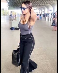 મલાઈકા અરોરાનો એરપોર્ટ પર જોવા મળ્યો ગ્લેમરસ અંદાજ, જુઓ તસવીરો