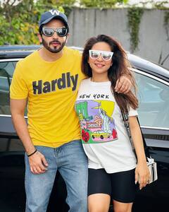 Vinny Arora Maternity Pics: प्रेग्नेंट विन्नी अरोड़ा ने कराया मैटरनिटी फोटोशूट, पति धीरज धूपर के साथ लिप-लॉक करती आईं नजर