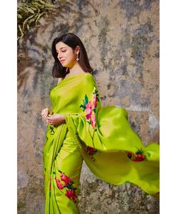 Divya Khosla Pics: ग्रीन साड़ी में दिव्या खोसला के लुक से नहीं हटा पाएंगे नजर, तस्वीरें सोशल मीडिया पर वायरल