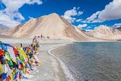 IRCTC Tour Package: बर्फीली पहाड़ियों का उठाना है लुत्फ, तो IRCTC के साथ करें लेह-लद्दाख की सैर, जानिए कितना आएगा खर्चा