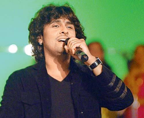 গাড়ির ব্যাপারে দারুণ শৌখিন সোনু নিগম। শোনা যায়, গায়কের সংগ্রহে রয়েছে DC Avanti, Audi A4, Range Rover Vogue এবং BMW Z4- এইসব বিলাসবহুল গাড়িগুলি।