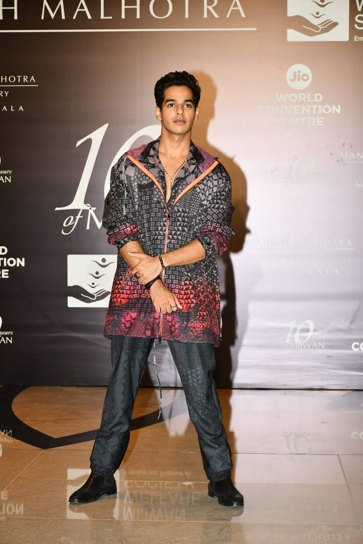 At the Mijwan Fashion show, Deepika Padukone and Ranveer Singh were showstoppers
