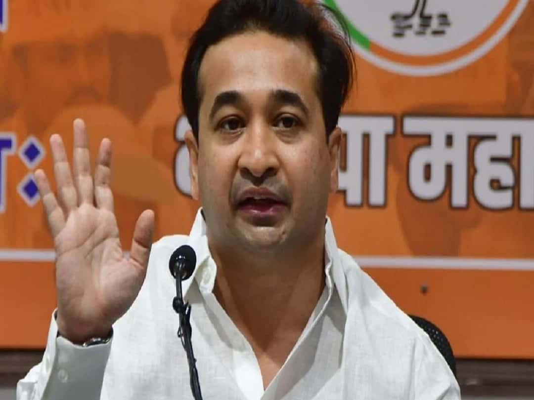 maharashtra politics bjp mla nitesh rane support governor bhagatsingh koshyari on controversial statement Bhagat Singh Koshyari : '...तेव्हा मराठी माणूस आठवला नाही का? भाजप आमदार नितेश राणेंकडून कोश्यारींची पाठराखण