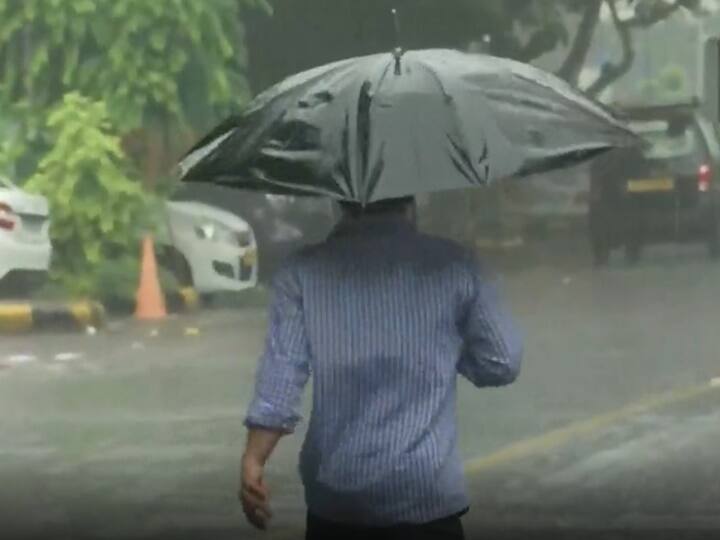 Maharashtra Rains News Light to moderate rainfall occurred at some places in the state Maharashtra Rains : राज्यात पावसाचा जोर कमी, अतिवृष्टीमुळं आत्तापर्यंत राज्यात 112 जणांचा मृत्यू