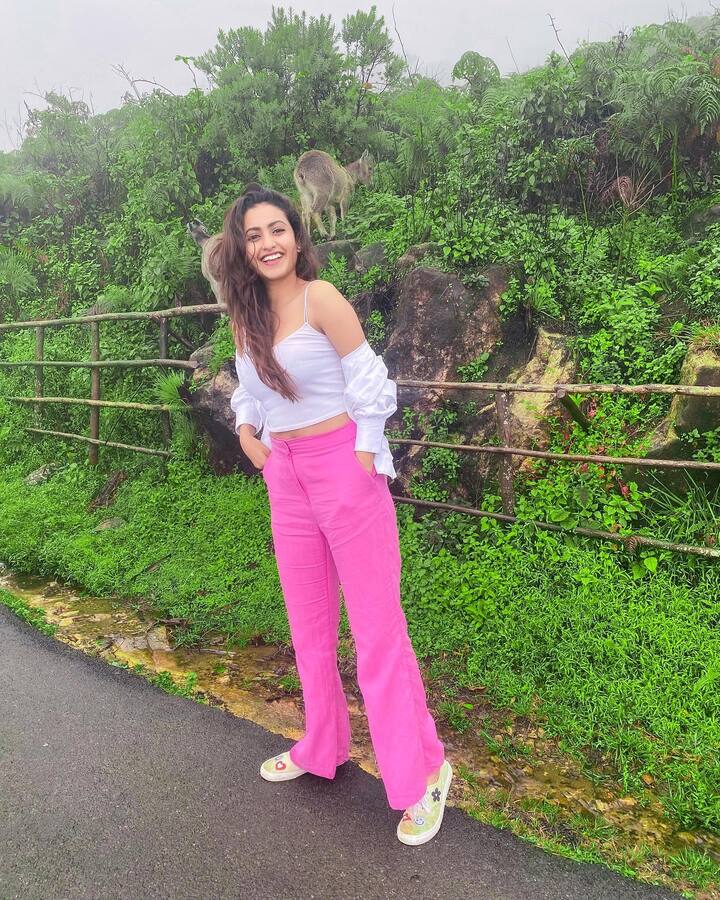 దీపికా పిల్లి అందమైన ఫోటోలు -Image Credit:Deepika Pilli/Instagram