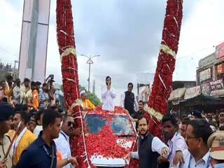 Aurangabad: मुख्यमंत्र्यांच्या उपस्थितीत बंडखोर आमदारांकडून औरंगाबादेत जोरदार शक्तिप्रदर्शन
