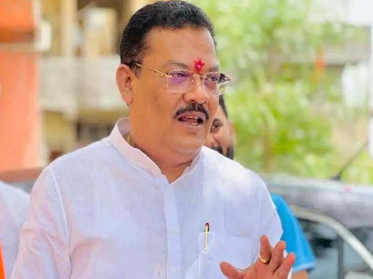 maharashtra news ed raid on sanjay raut shivsena rebel group mla and mp happy says shinde group mla sanjay shirsat ED Raid On Sanjay Raut :  संजय राऊत यांच्यावरील ईडी कारवाईने आनंद; शिंदे गटाची प्रतिक्रिया