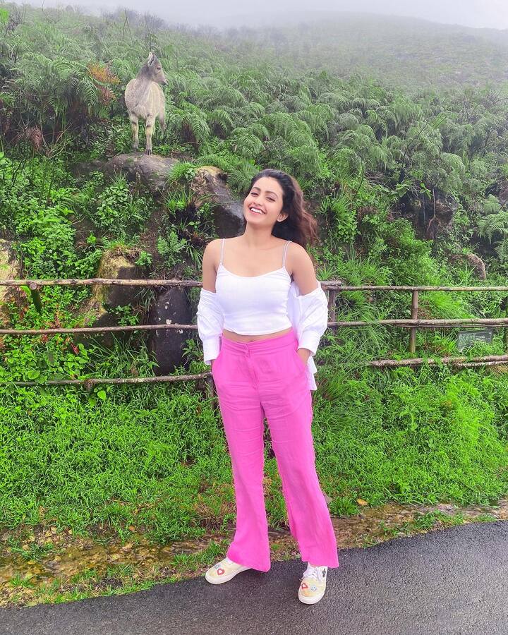 దీపికా పిల్లి అందమైన ఫోటోలు -Image Credit:Deepika Pilli/Instagram