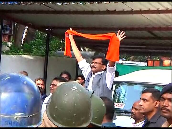 मुंबई पोलिसांसह सीआरपीएफ आणि एसआरपीएफची टीम सुरक्षेच्या कारणास्तव ईडी कार्यालयाबाहेर तैनात आहे.