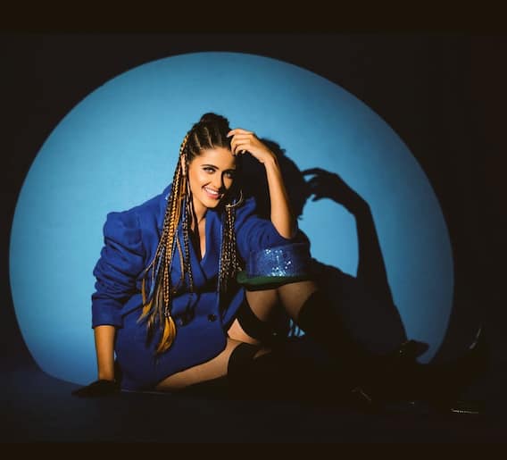 Ayesha Singh Photos: टीवी की संस्कारी सई का मैजिकल मेकओवर देख फैंस बोले- इनका लेवल ही अलग है