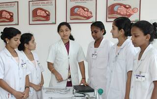 Pharm D Nursing Admission: ஃபார்ம் டி, நர்சிங் படிப்புகளுக்கு ஜூலை 26 வரை விண்ணப்பிக்கலாம்; எப்படி? முழு விவரம்