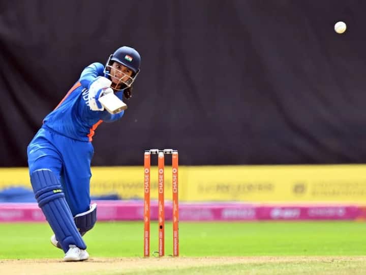 India vs Pakistan CWG 2022 India Win 8 Wickets Smriti Mandhana hits half-century womens cricket Group A clas IND vs PAK, CWG 2022: स्मृती मानधनाचं झुंजार अर्धशतक, भारताचा पाकिस्तानवर 8 विकेट्सनं विजय