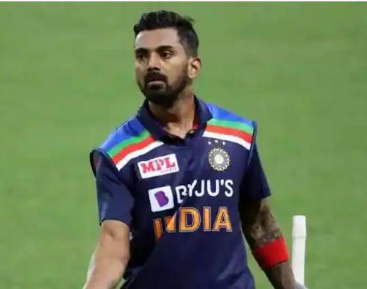 ਕੇਐੱਲ ਰਾਹੁਲ ਵੈਸਟਇੰਡੀਜ਼ ਖਿਲਾਫ ਟੀ-20 ਮੈਚਾਂ 'ਚ ਤੀਜੇ ਸਭ ਤੋਂ ਸਫਲ ਭਾਰਤੀ ਬੱਲੇਬਾਜ਼ ਰਹੇ ਹਨ। ਰਾਹੁਲ ਨੇ 58.83 ਦੀ ਸ਼ਾਨਦਾਰ ਬੱਲੇਬਾਜ਼ੀ ਔਸਤ ਅਤੇ 159 ਦੀ ਧਮਾਕੇਦਾਰ ਸਟ੍ਰਾਈਕ ਰੇਟ ਨਾਲ 353 ਦੌੜਾਂ ਬਣਾਈਆਂ ਹਨ। ਕੇਐੱਲ ਰਾਹੁਲ ਨੇ ਵਿੰਡੀਜ਼ ਖਿਲਾਫ ਟੀ-20 ਸੈਂਕੜਾ ਵੀ ਲਗਾਇਆ ਹੈ।