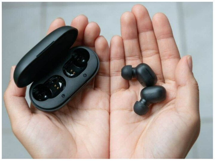 Earbuds Under 1 000 know Price Specifications Features Earbuds