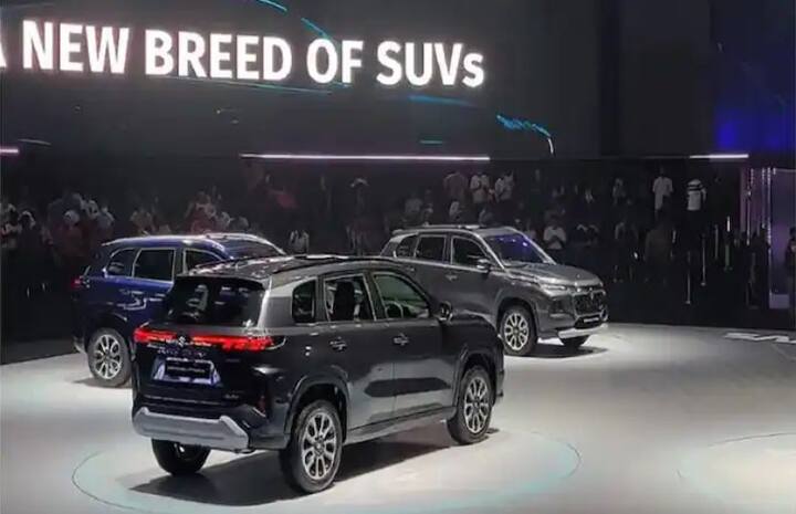 অটো সাইটগুলির মতে, গ্র্যান্ড ভিটারা মারুতির সবচেয়ে প্রিমিয়াম গাড়ি। যা নেক্সা শোরুম থেকে বিক্রি করা হবে। S-Cross-এর পরিবর্তে আনা হয়েছে এই গাড়ি। মারুতি উত্সব মরশুমে গ্র্যান্ড ভিটারা দেশে লঞ্চ করবে।