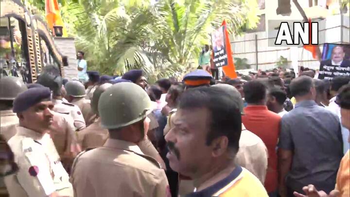 पोलिसांसोबत सीआरपीएफचे जवानही तैनात करण्यात आले आहेत.