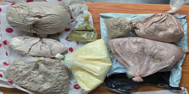 Drugs worth more than 10 crores recovered from Kolkata and adducent areas 2 detained Kolkata: খাস কলকাতা থেকে উদ্ধার ১০ কোটিরও বেশি মূল্যের মাদকদ্রব্য, আটক ২