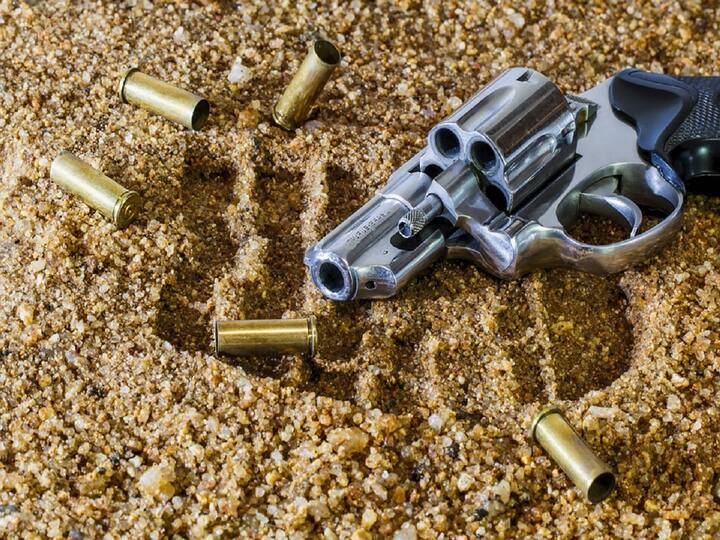Hyderabad Real Estate Trader Murdered in Madhapur Gun Firing in Hyderabad: మాదాపూర్‌లో తుపాకీ కాల్పులు, నడిరోడ్డుపైనే వ్యక్తి దారుణ హత్య!
