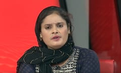 Farmaani Naaz Row: When the singer sang 'Madine Ka Safar Hai' in between of the debate | AB[P News