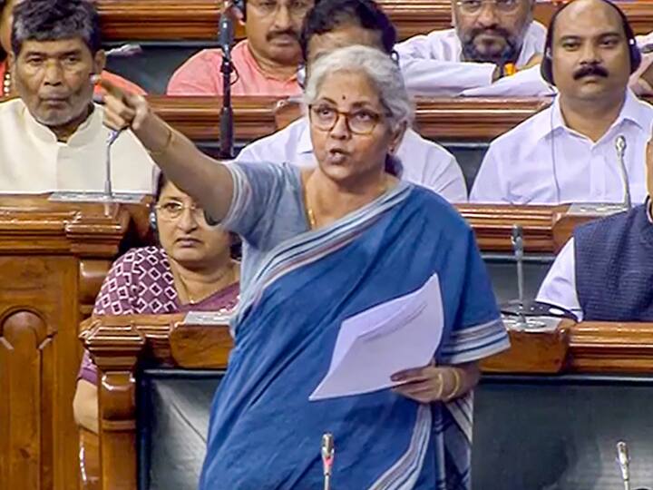 Finance Minister Nirmala Sitharaman replied on inflation dissatisfied Congress walkout ann Monsoon Session: महंगाई पर लोकसभा में वित्त मंत्री का जवाब- 'देश में मंदी की संभावना शून्य', कांग्रेस ने किया वॉकआउट