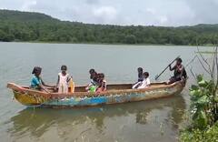 PHOTO Story : मुंबईलगतचं एक गाव गावकऱ्यांनी विकायला काढलंय! काय आहे कारण?