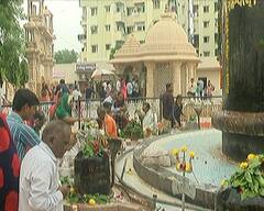 Shrawan 2022: શ્રાવણના પ્રથમ સોમવારે અમદાવાદના શિવાલયો હર હર મહાદેવના નાદથી ગુંજી ઉઠ્યા