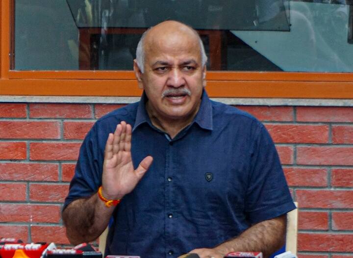 Delhi Deputy CM Manish Sisodia made big disclosure in his Press Conference on delhi liquor policy Manish Sisodia PC: नई आबकारी नीति पर LG के फैसले को लेकर डिप्टी सीएम सिसोदिया ने CBI से की शिकायत, पूछा - 48 घंटे में कैसे बदला फैसला?